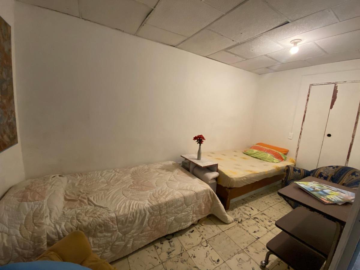 Hostal Casa Las Tías Medellín Exterior foto